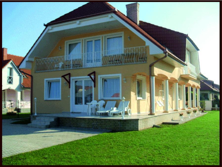 Erika Vendeghaz Hotell Bük Exteriör bild