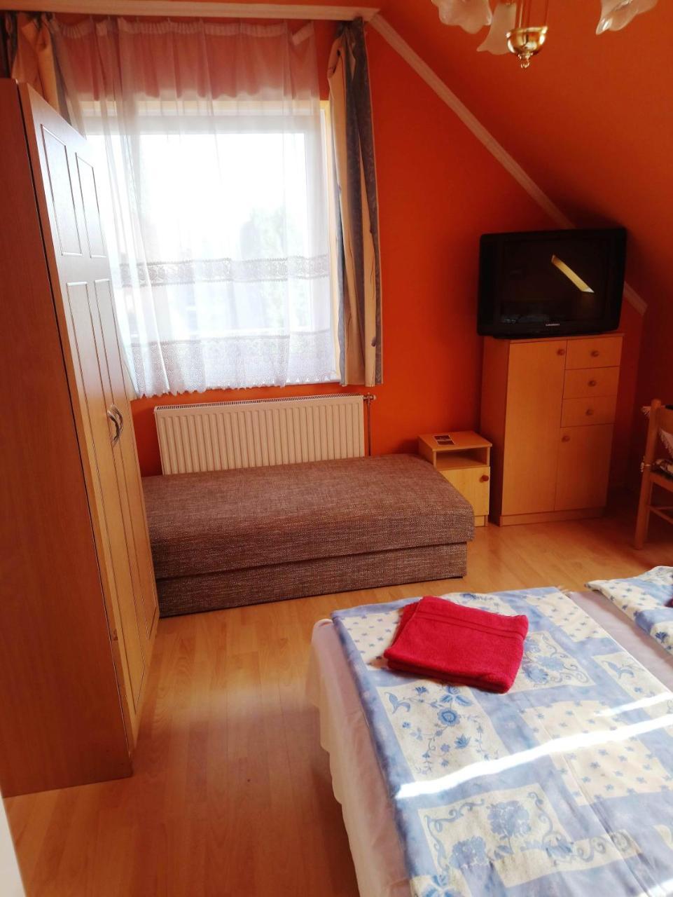 Erika Vendeghaz Hotell Bük Exteriör bild